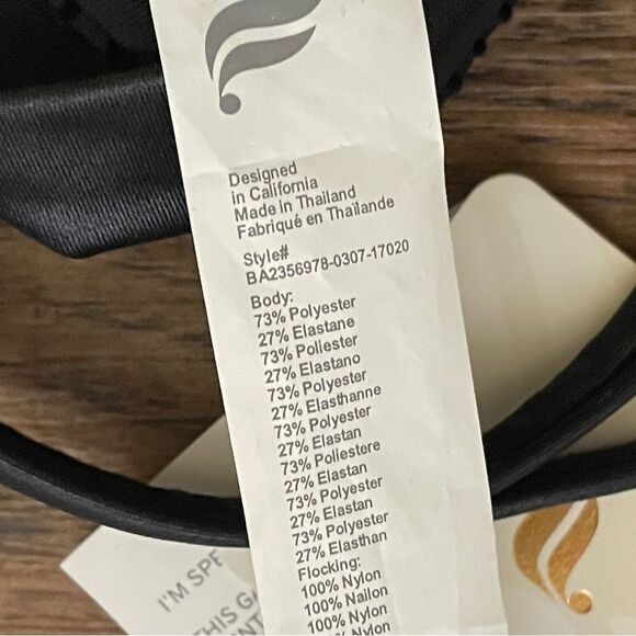 NWT FABLETICS Principal Motion365+ Low Impact Bra Black Shine Size XS - Picture 8 of 11